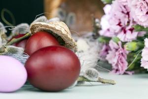 elementos y decoración para celebrar pascua foto