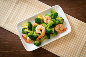 stir-fried broccoli with shrimps photo