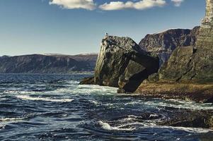 pesca en noruega, selje. un paraíso para las vacaciones de pesca. Disfruta del impresionante paisaje en barco. foto