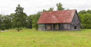 unfinished and abandoned house photo