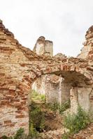 ruins of an old building, brick photo