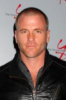 los angeles, 24 de agosto - sean carrigan en la cena del club de fans joven e inquieto en el hotel universal sheraton el 24 de agosto de 2013 en los angeles, ca foto