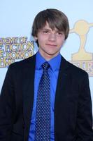 los angeles, 26 de julio - joel courtney llega a los premios saturn 2012 en castaways el 26 de julio de 2012 en burbank, ca foto