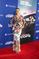 los angeles, 7 de agosto - samara saraiva en el estreno de let s be cops en los cines arclight de hollywood el 7 de agosto de 2014 en los angeles, ca foto