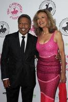 LOS ANGELES, OCT 8 - Billy Davis, Jr , Marilyn McCoo at the 2016 Carousel Of Hope Ball at the Beverly Hilton Hotel on October 8, 2016 in Beverly Hills, CA photo