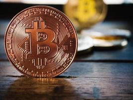 concepto financiero de negocios de monedas de bitcoin. foto