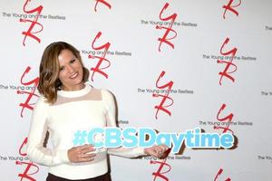 los angeles, 8 de septiembre - melissa claire egan en la celebración del programa young and the restless 11,000 en cbs television city el 8 de septiembre de 2016 en los angeles, ca foto