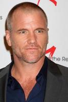 los angeles, 8 de septiembre - sean carrigan en la celebración del espectáculo young and the restless 11,000 en la ciudad de televisión de cbs el 8 de septiembre de 2016 en los angeles, ca foto