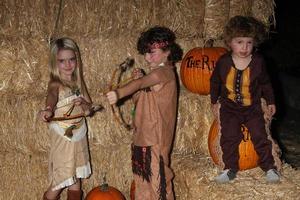 LOS ANGELES, OCT 4 - McKenna Grace, August Maturo, Ocean Maturo at the RISE of the Jack O Lanterns at Descanso Gardens on October 4, 2014 in La Canada Flintridge, CA photo