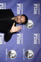 santa barbara, 3 de febrero - demian bichir llega a los premios sbiff virtuosos 2012 en el teatro de arlington el 3 de febrero de 2012 en santa barbara, ca foto