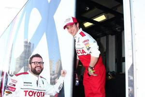 los angeles, 9 de abril - rutledge wood, jackson rathbone en el toyota proceleb race press day 2013 en el circuito del gran premio de toyoto el 9 de abril de 2013 en long beach, ca foto