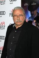 los angeles, 10 de noviembre - edward james olmos en el afi fest 2016, noche de apertura, estreno de 20th century fox's rules don't apply at tcl chinese theater el 10 de noviembre de 2016 en los angeles, ca foto