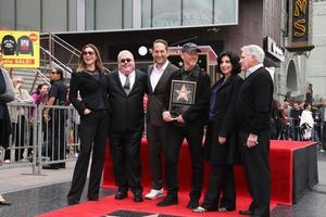 LOS ANGELES, DEC 10 - Ron Howard, Guests at the Ron Howard Star on the Hollywood Walk of Fame at the Hollywood Blvd on December 10, 2015 in Los Angeles, CA photo