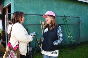 LOS ANGELES, FEB 9 -  SID s Rosemary Rossi interviews Lisa LoCicero at the 4th General Hospital Habitat for Humanity Fan Build Day at the 191 E Marker Street on February 9, 2013 in Long Beach, CA photo