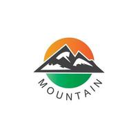 logotipo de icono de montaña vector