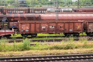 oberhausen,alemania - 2022-07-29 vagón de tren de carga de los ferrocarriles federales alemanes foto