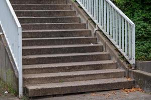 escalera a la ciudad en fin de semana foto