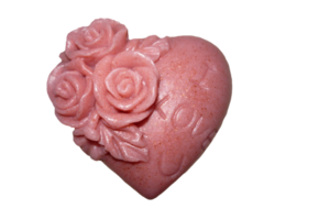 savon en forme de coeur rose fait main sur fond blanc png