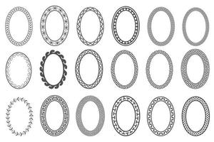 conjunto de marco ovalado de llave griega. bordes circulares con adornos de meandros. elipse diseños antiguos. vector