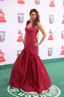 los angeles, 10 de noviembre - lourdes estefan llega a la 12ª entrega anual de los latin grammy en mandalay bay el 10 de noviembre de 2011 en las vegas, nv foto