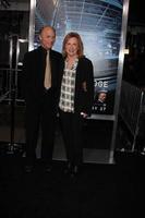 los angeles, 23 de enero - ed harris, amy madigan llega al estreno de man on a ledge los angeles en el teatro chino graumans el 23 de enero de 2012 en los angeles, ca foto