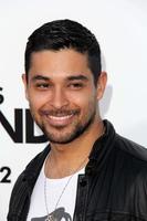 los angeles, 3 de junio - wilmer valderrama llega al estreno de this is the end los angeles en el teatro del pueblo el 3 de junio de 2013 en westwood, ca foto