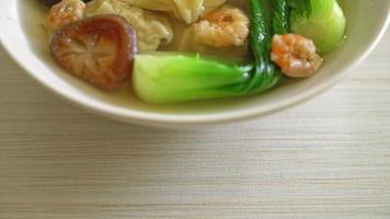 pork dumpling soup with shrimps and vegetable - Asian food style video