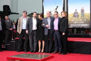 los angeles, 5 de enero - luciana pedraza, robert duvall, invitados a la ceremonia de mano y huella de robert duvall en el teatro chino de grauman el 5 de enero de 2011 en los angeles, ca foto