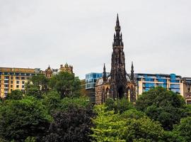 monumento hdr walter scott en edimburgo foto