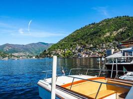 hdr vista del lago de como foto