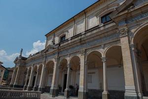 la basílica de santa maria assunta en clusone foto