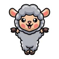 lindo bebé oveja dibujos animados levantando las manos vector
