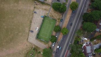 Une vue aérienne de l'aire de jeux à Luton england uk video