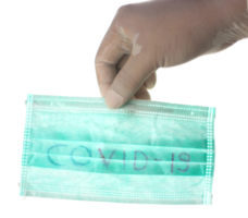 la mano muestra mascarillas médicas para la protección contra virus covid-19 en un archivo png de fondo transparente