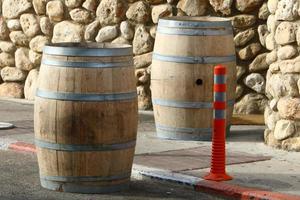 How to use an old barrel on the farm. photo