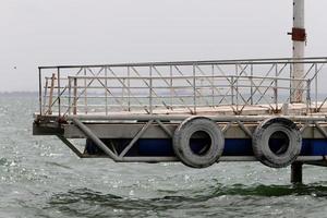 el lago kinneret es un lago de agua dulce en el noreste de israel. foto