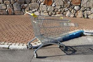 silla de paseo para el transporte de pequeñas cargas. foto