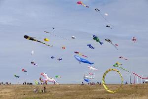 festival de viento y cometas en porspoder foto