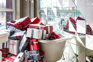 full bath of gifts in a luxury plumbing shop photo