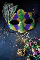 máscara de mardi gras de nueva orleans para el desfile de disfraces foto