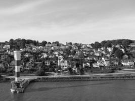 hamburgo en el río elba en alemania foto