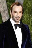 los angeles, 26 de febrero - tom ford llega a la fiesta vanity fair oscar 2012 en la torre puesta del sol el 26 de febrero de 2012 en west hollywood, ca foto