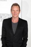 los angeles, 20 de noviembre - sting en los 2016 american music awards en microsoft theater el 20 de noviembre de 2016 en los angeles, ca foto