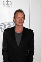 los angeles, 20 de noviembre - sting en los 2016 american music awards en microsoft theater el 20 de noviembre de 2016 en los angeles, ca foto