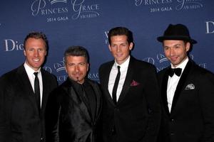 los angeles, oct 8 - los tenores en la gala de la fundación princess grace 2014 en beverly wilshire hotel el 8 de octubre de 2014 en beverly hills, ca foto