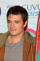 los angeles, 22 de julio - josh hutcherson en la sala de prensa de los premios teen choice 2012 en el anfiteatro gibson el 22 de julio de 2012 en los angeles, ca foto