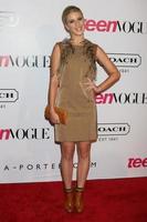 Los Ángeles, 23 de septiembre - Caroline Sunshine llega a la novena fiesta anual de Teen Vogue Young Hollywood en Paramount Studios el 23 de septiembre de 2011 en Los Ángeles, CA. foto