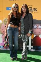 los angeles, 1 de noviembre - wedil david, kate linder en el estreno de la película de maní los angeles en el teatro del pueblo el 1 de noviembre de 2015 en westwood, ca foto