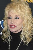 los angeles, 5 de febrero - dolly parton en la 24ª entrega anual de premios movieguide en el universal hilton hotel el 5 de febrero de 2016 en los angeles, ca foto