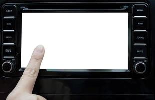 toque la pantalla en blanco a mano del sistema multimedia de un automóvil moderno foto